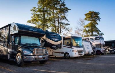 Storage Units at Apple Self Storage - Queensville - 1825 Doane Road, Queensville, ON